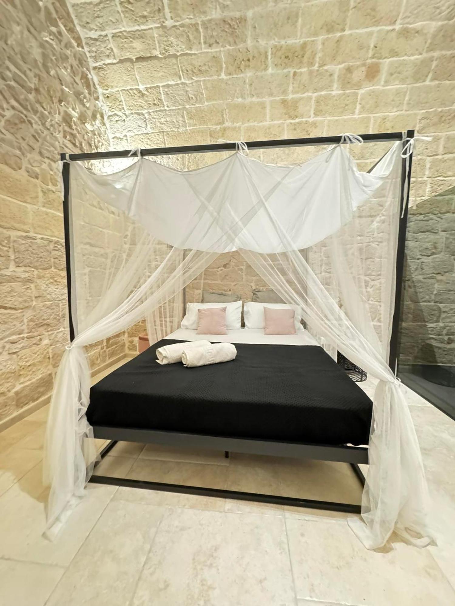 Amale Suite 25 Medioevo Design Corato Exterior foto