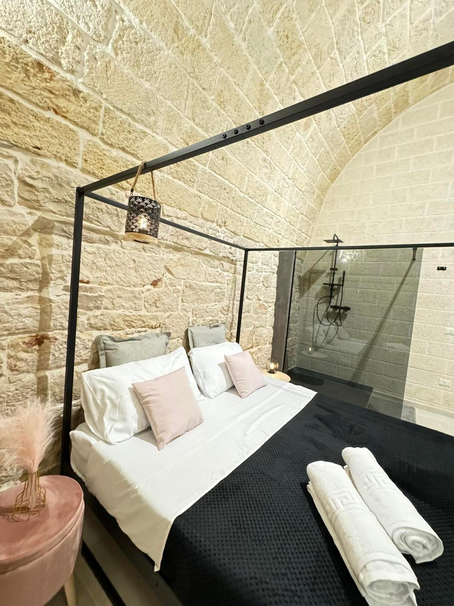Amale Suite 25 Medioevo Design Corato Exterior foto